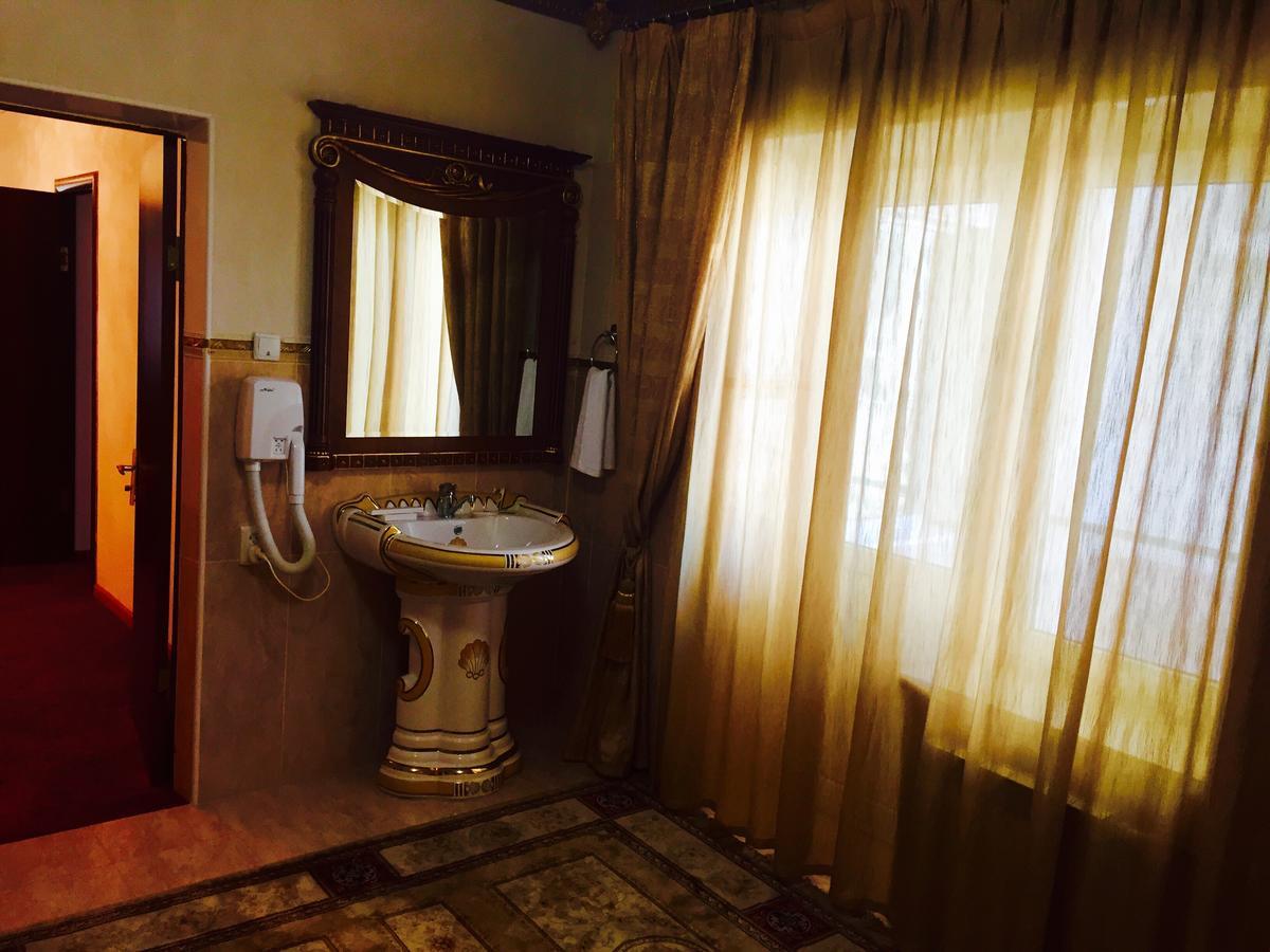 טרז Hotel Ark Ms מראה חיצוני תמונה